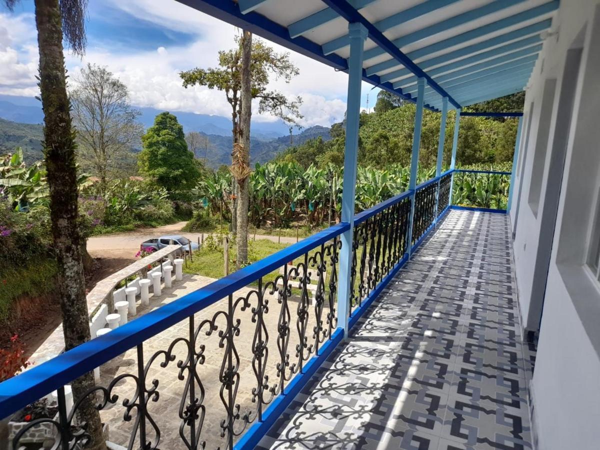 Hotel Vista Farallones 贾丁 外观 照片